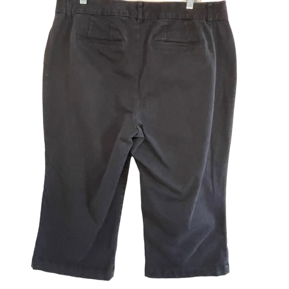M COLLECTION BLACK CAPRI PANTS Size 14W Plus Size Solid Color Neutral - Picture 4 of 9